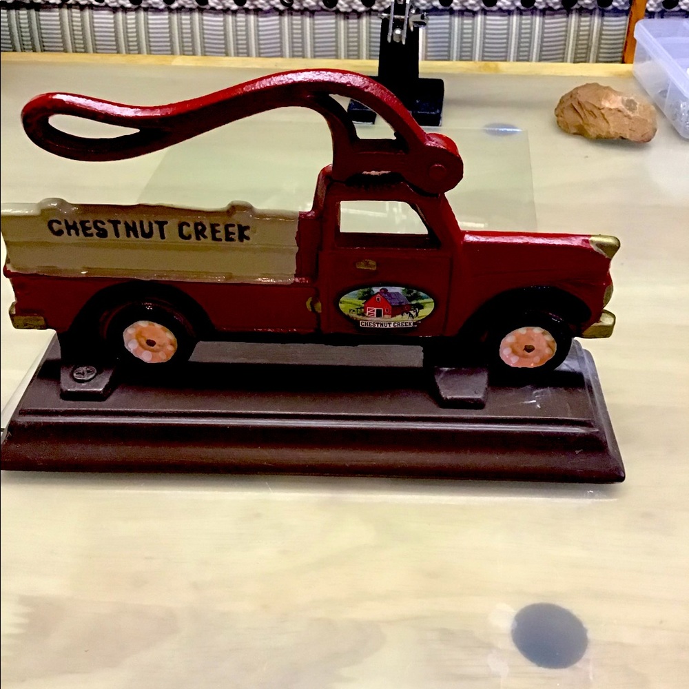 Truck nutcracker